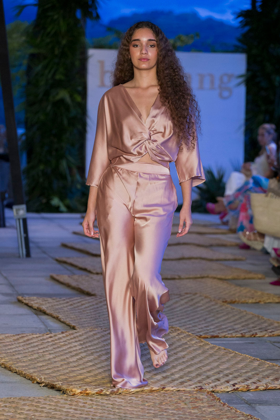 ESPERANZA MOCCA TOP