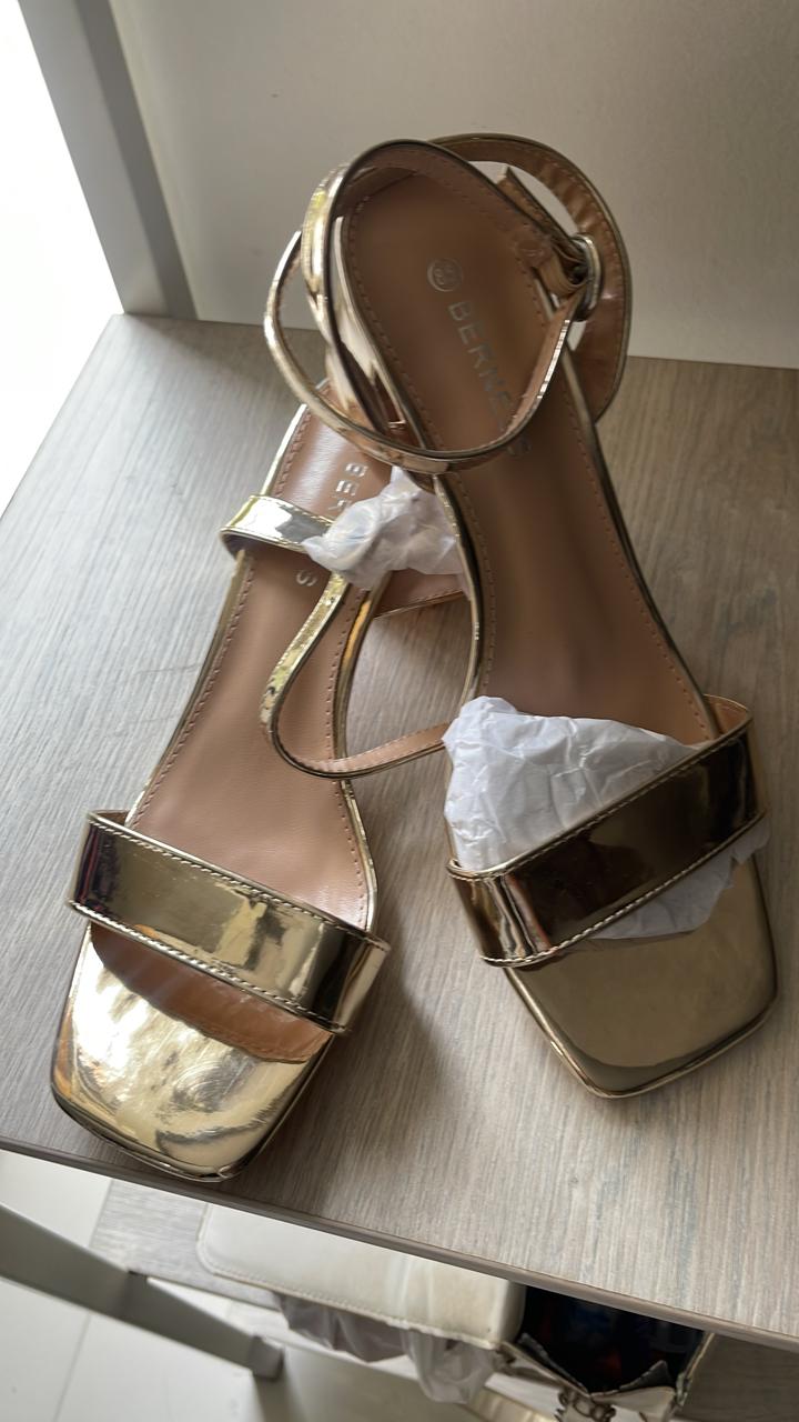 NACHE SHOES