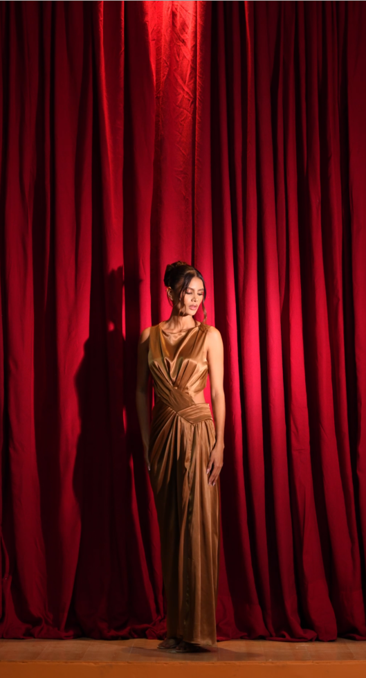 EL FARNESE DRESS