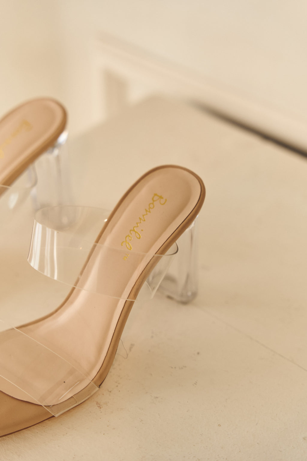 LIGTH SHOES